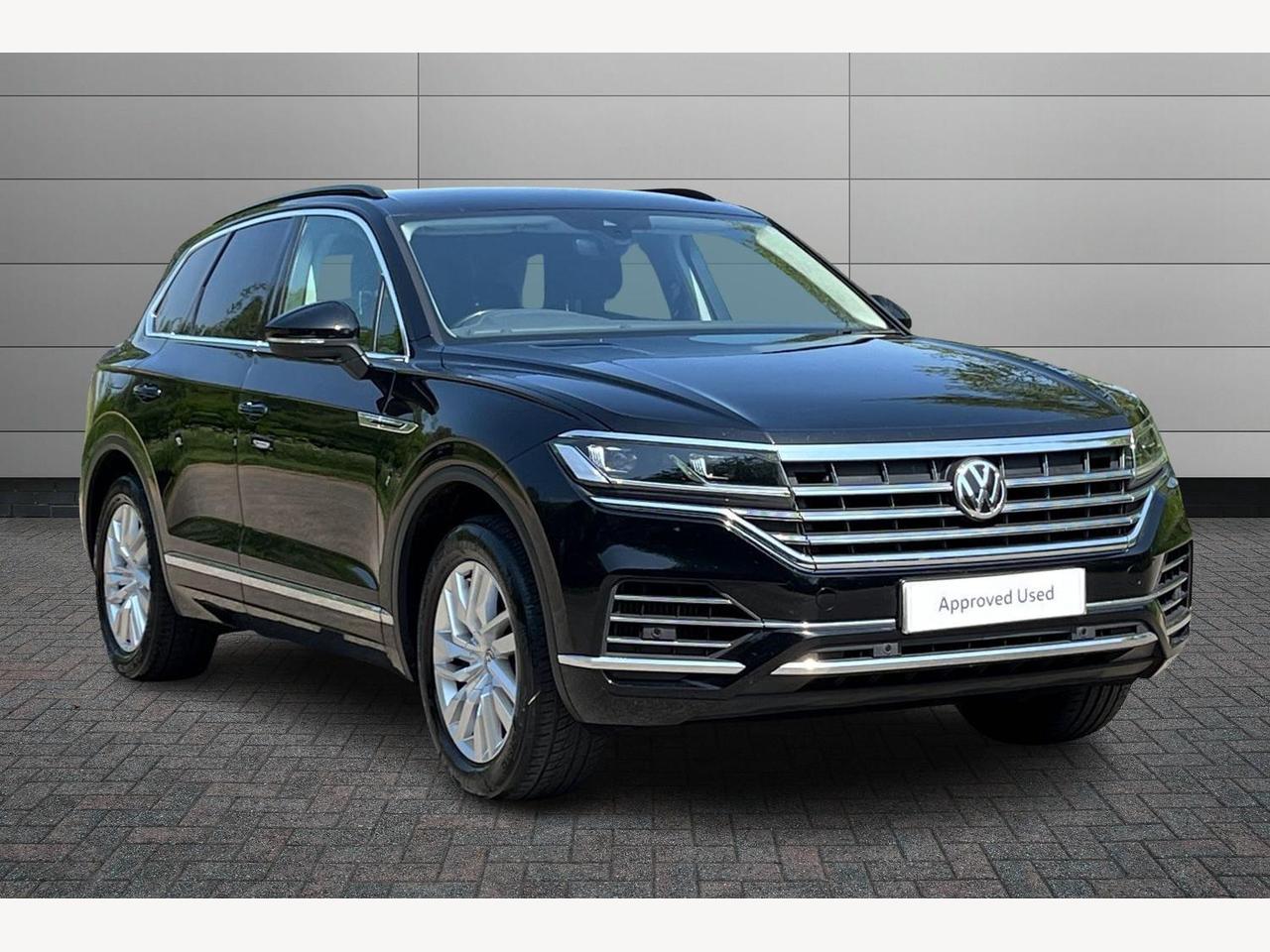 Main listing image - Volkswagen Touareg