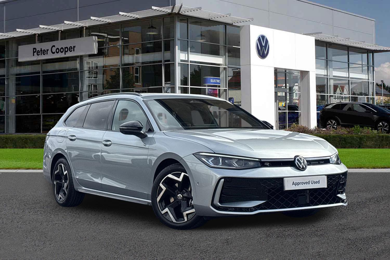 Main listing image - Volkswagen Passat