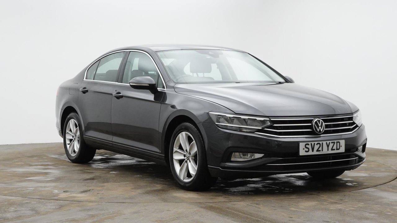 Main listing image - Volkswagen Passat