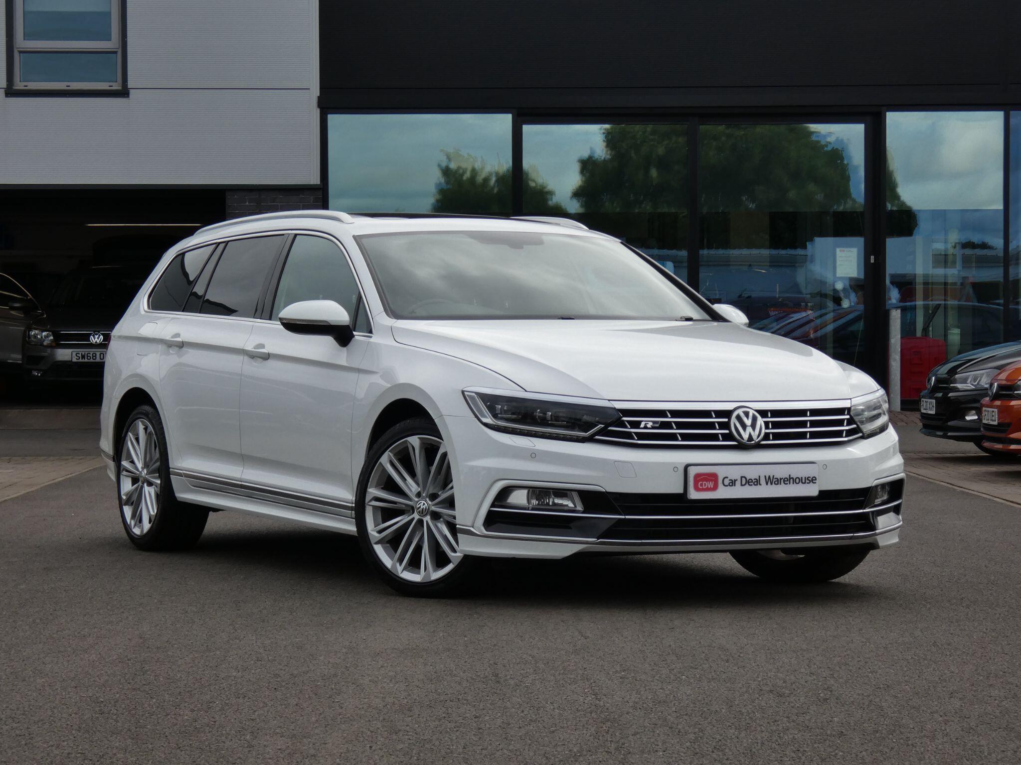 Main listing image - Volkswagen Passat