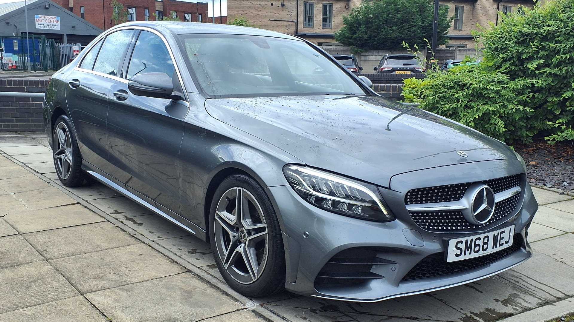 Main listing image - Mercedes-Benz C-Class