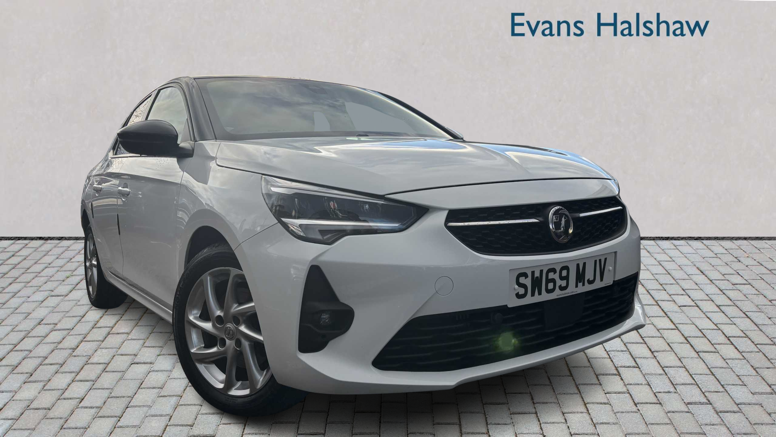 Main listing image - Vauxhall Corsa