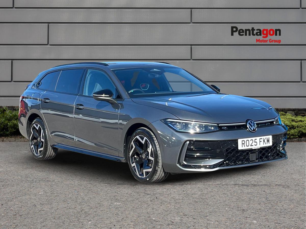 Main listing image - Volkswagen Passat Estate