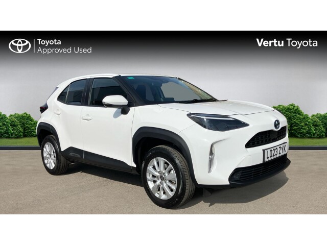 Main listing image - Toyota Yaris Cross