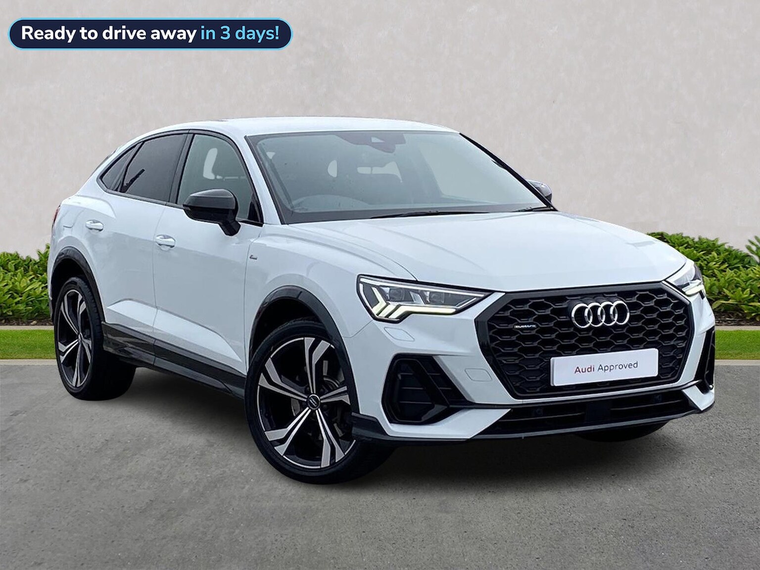 Main listing image - Audi Q3