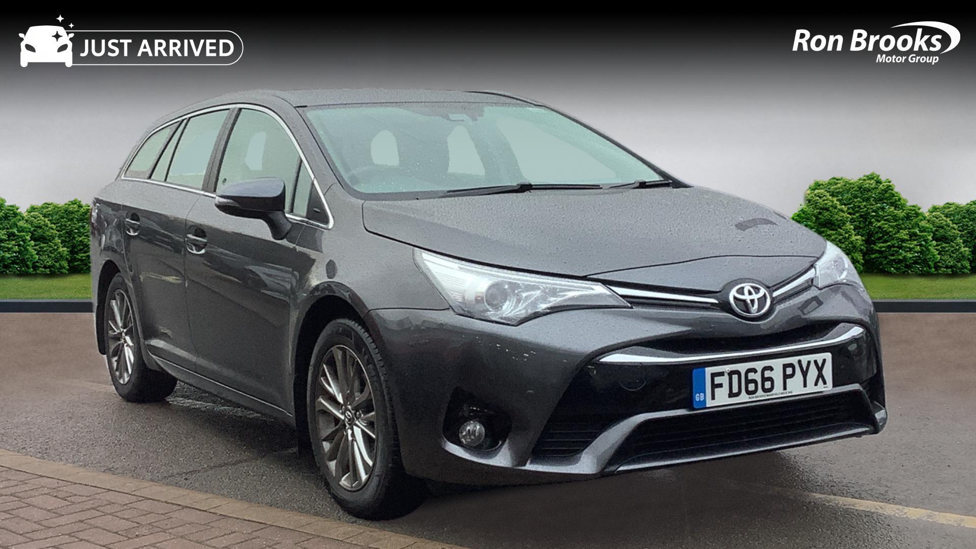 Main listing image - Toyota Avensis