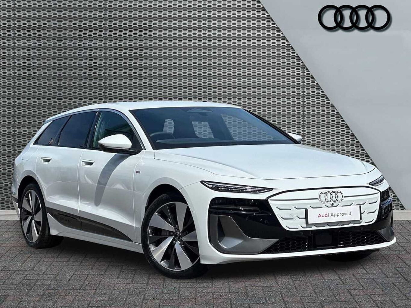 Main listing image - Audi A6