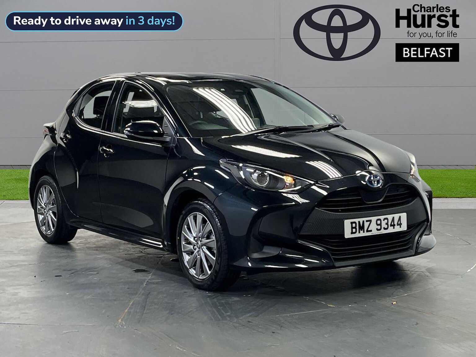 Main listing image - Toyota Yaris