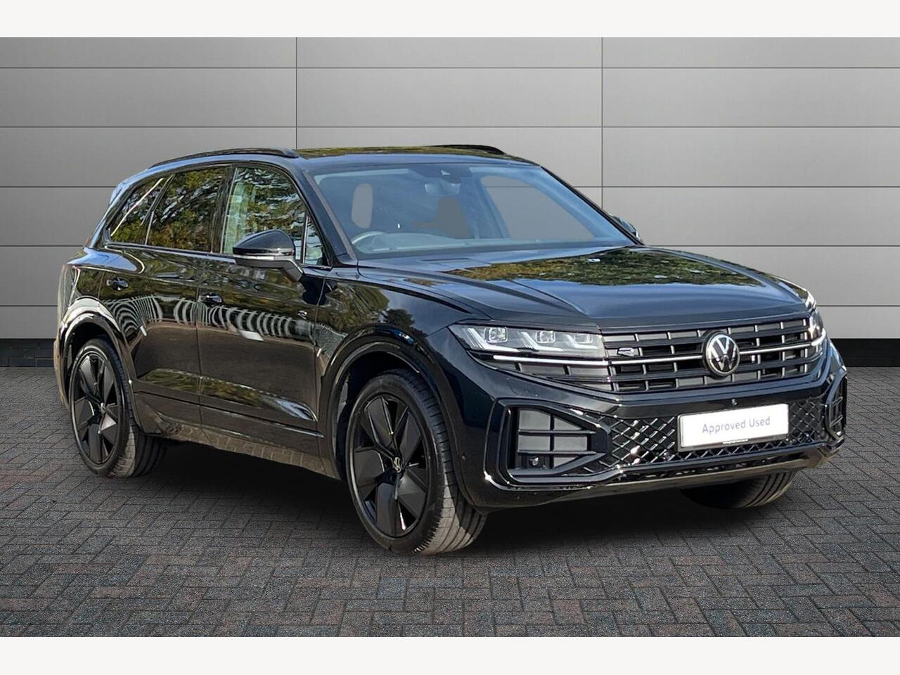 Main listing image - Volkswagen Touareg
