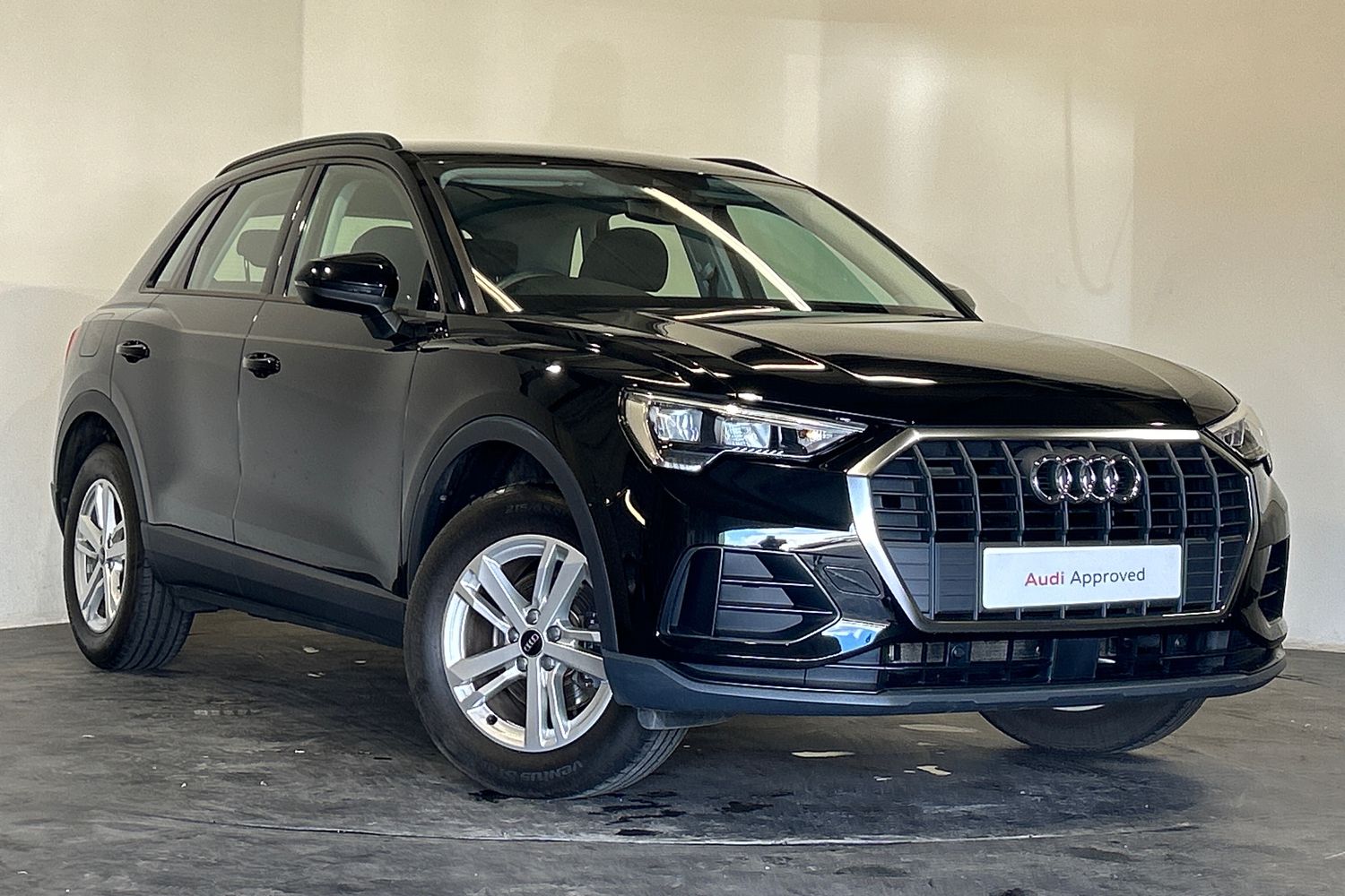 Main listing image - Audi Q3