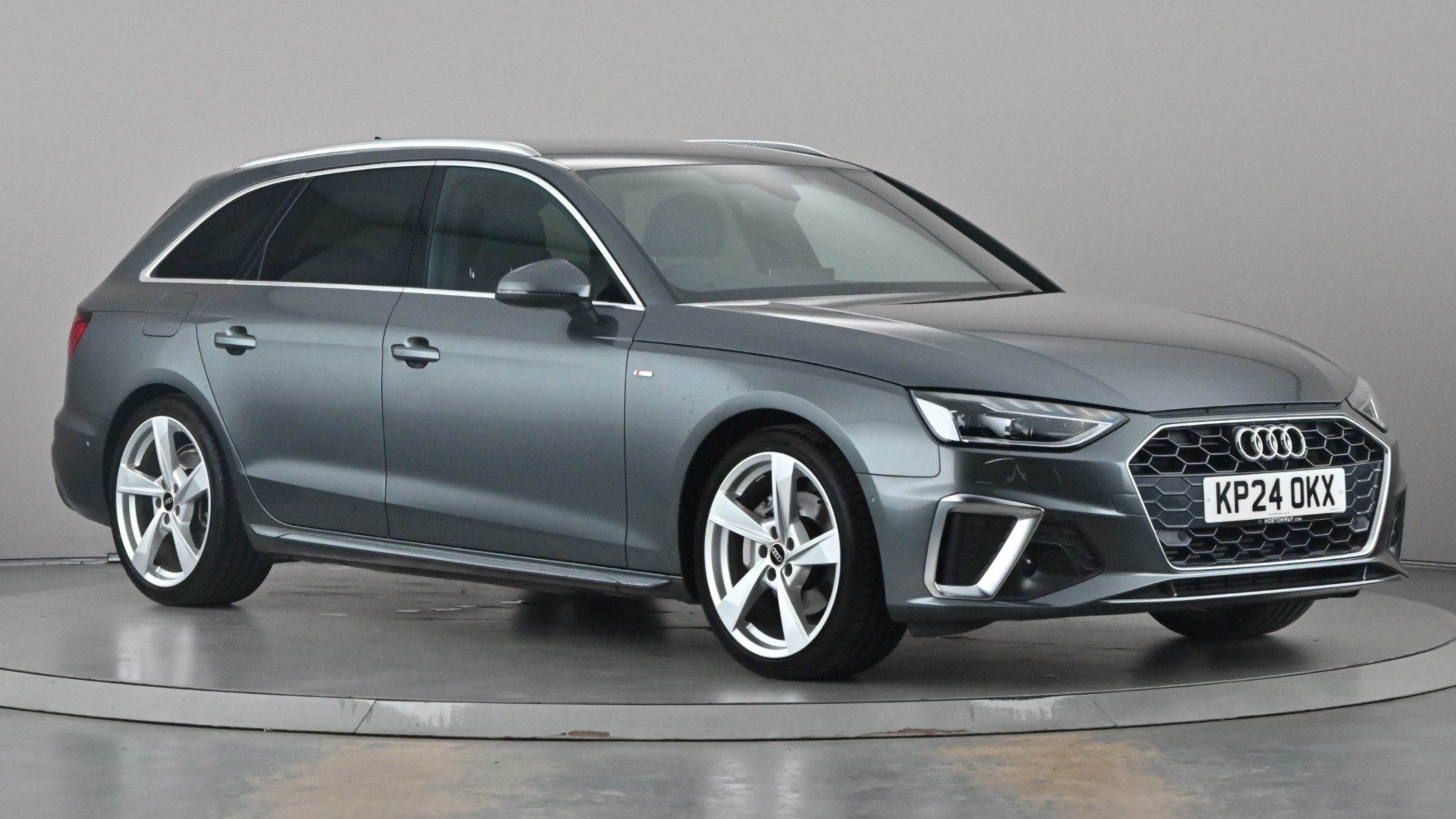 Main listing image - Audi A4 Avant