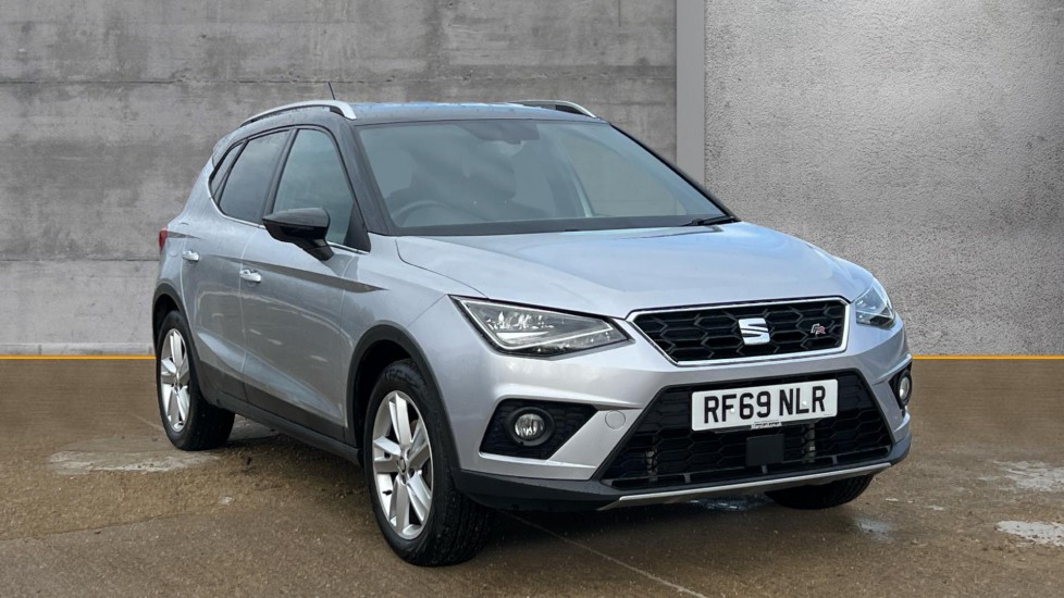 Main listing image - SEAT Arona