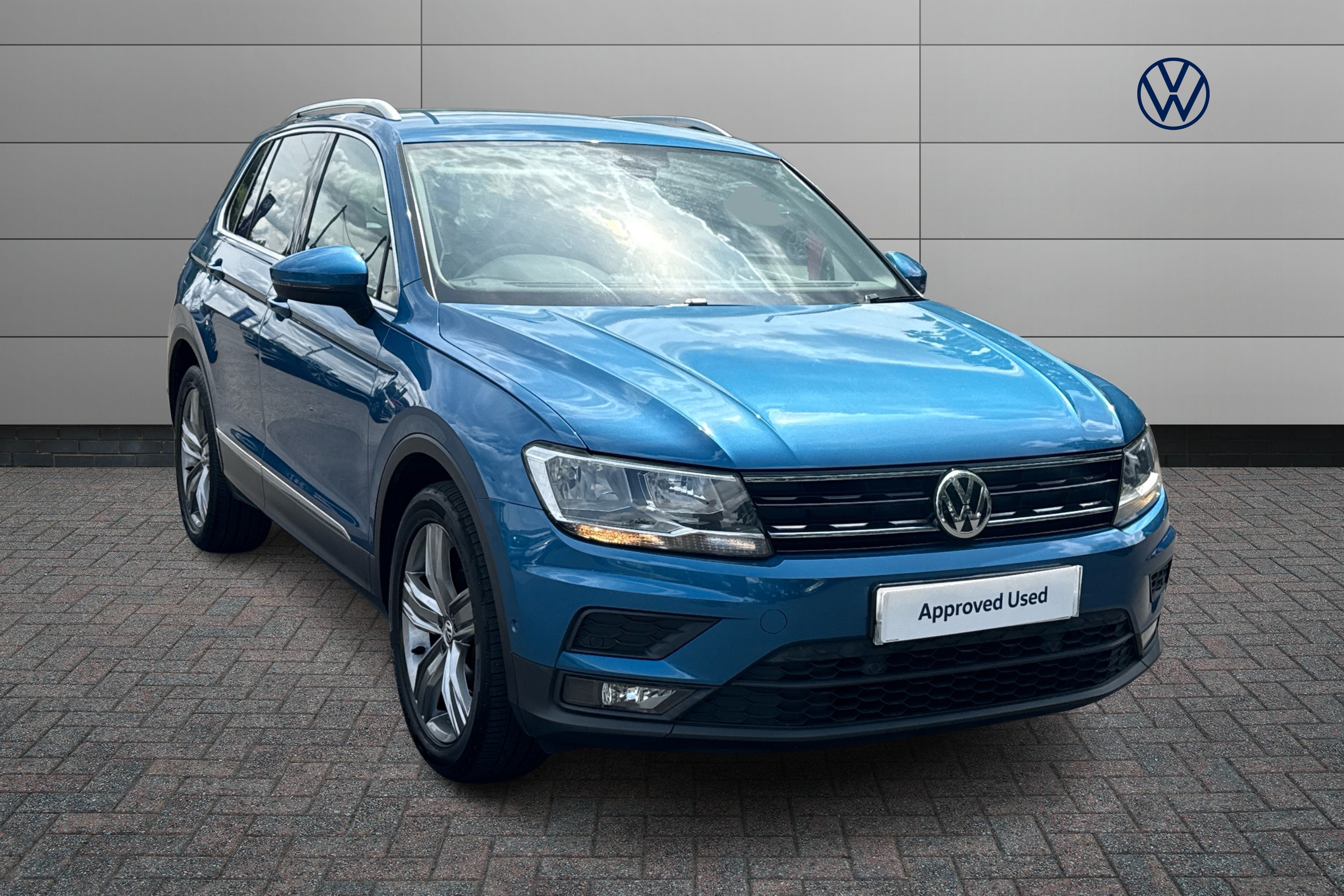 Main listing image - Volkswagen Tiguan