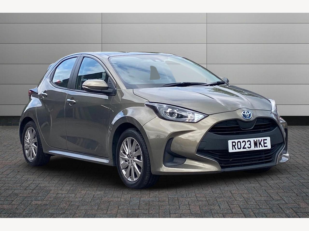 Main listing image - Toyota Yaris