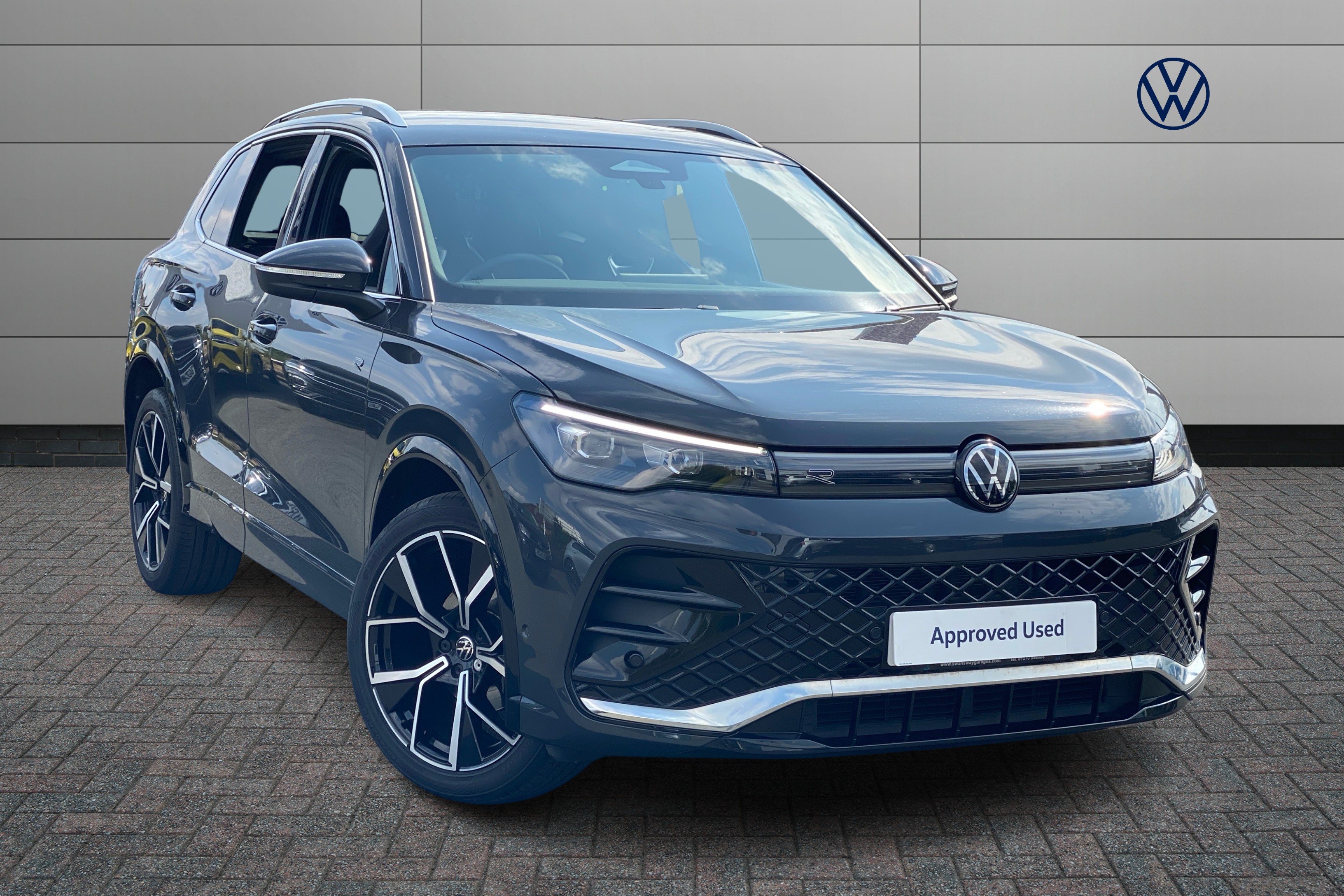 Main listing image - Volkswagen Tiguan
