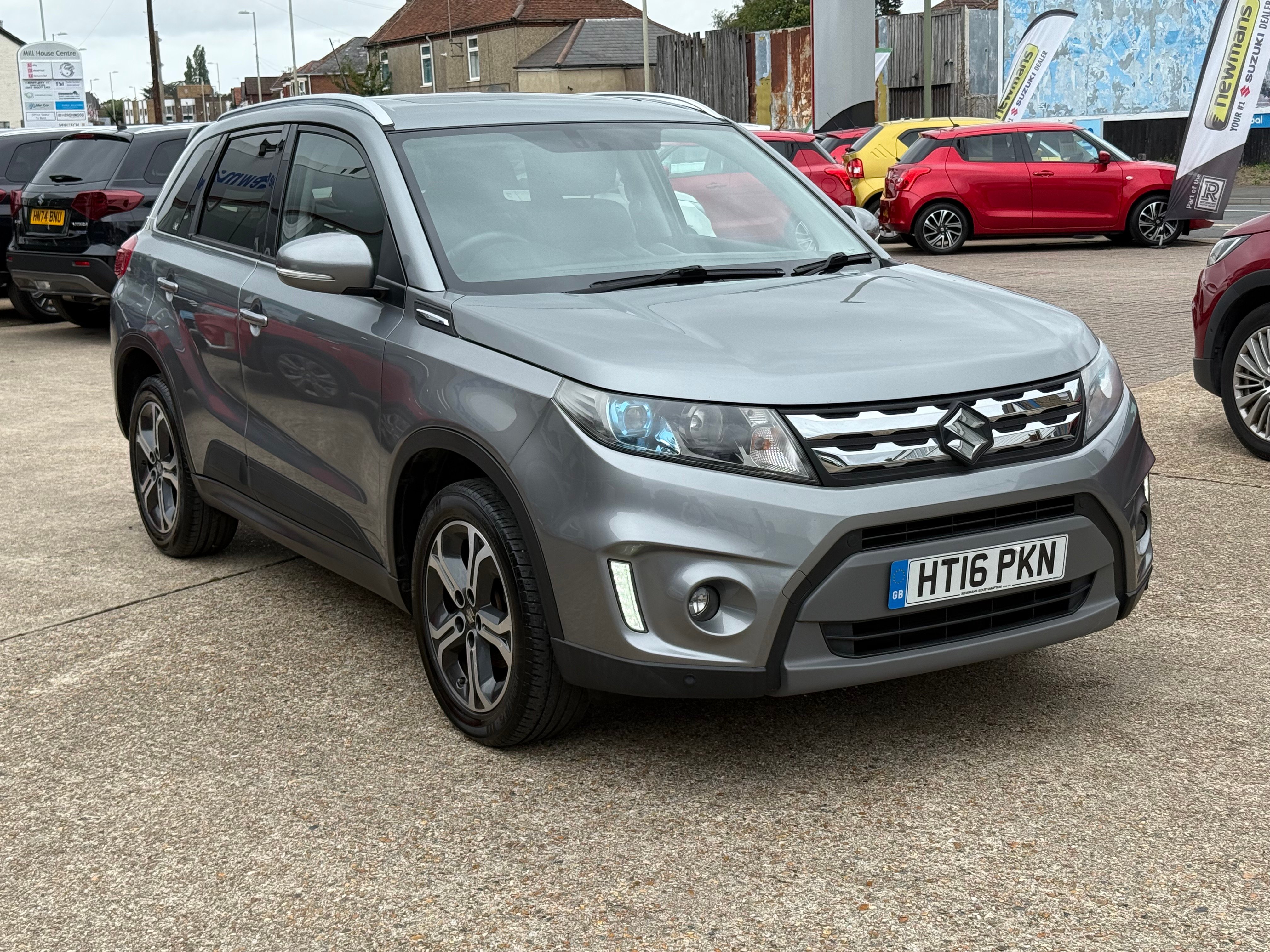 Main listing image - Suzuki Vitara