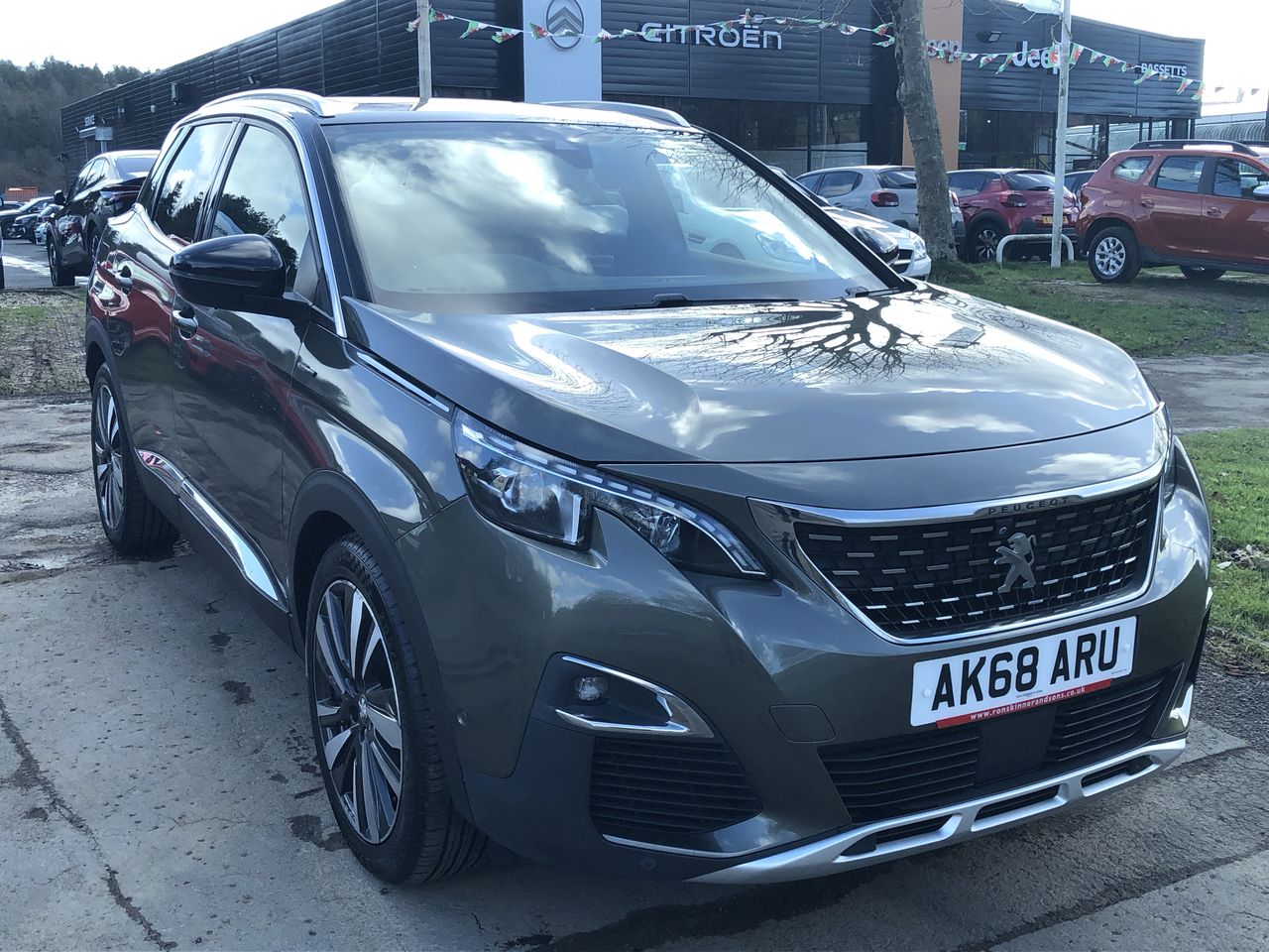 Main listing image - Peugeot 3008