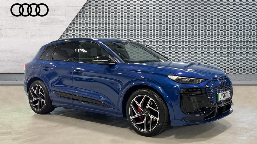 Main listing image - Audi Q6