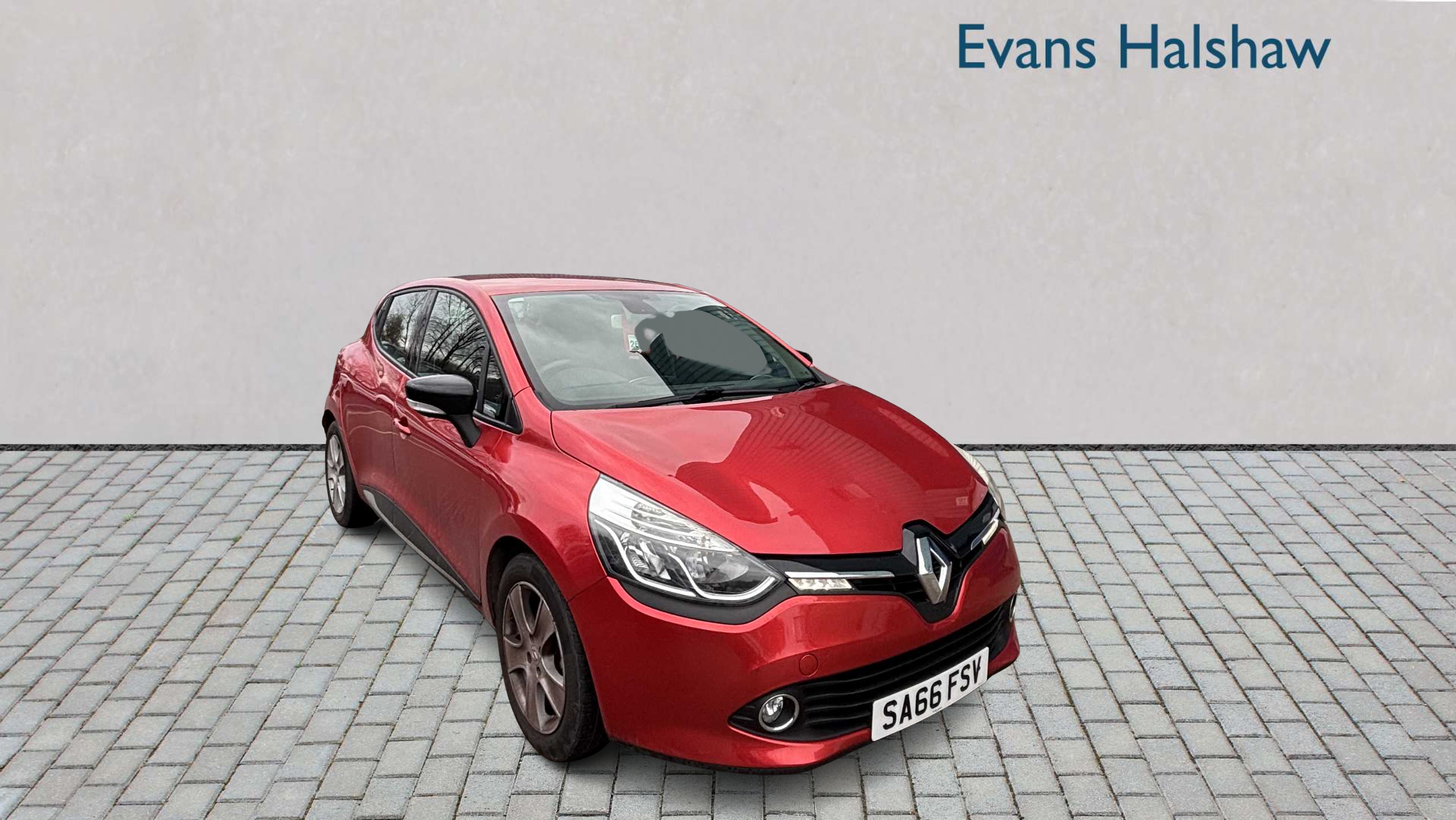 Main listing image - Renault Clio