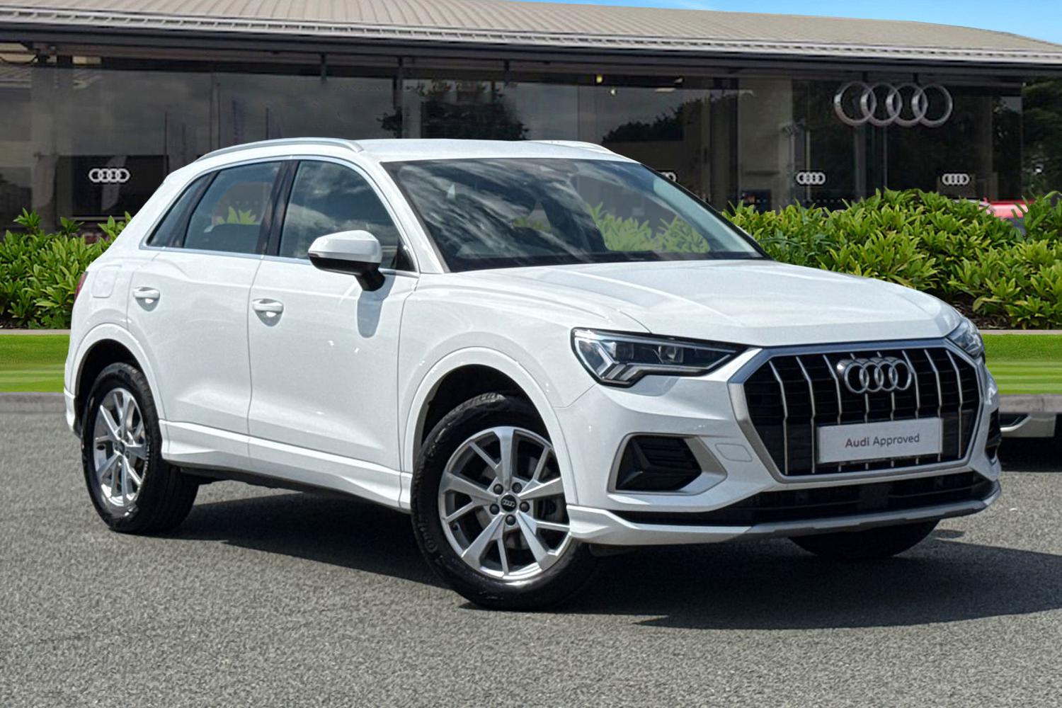 Main listing image - Audi Q3