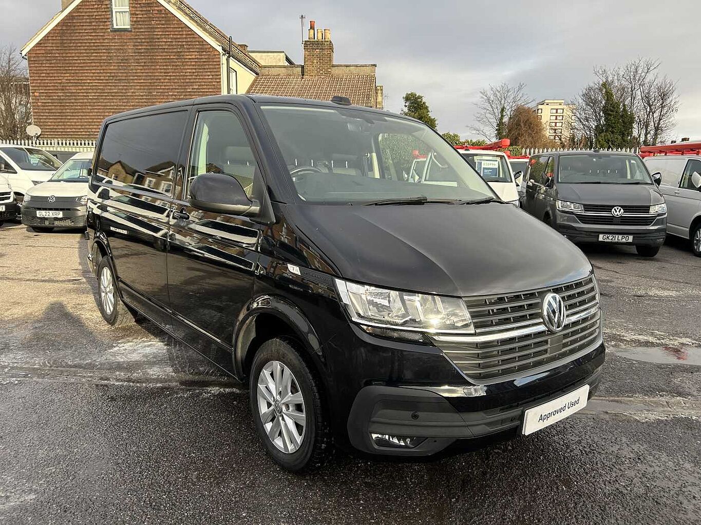 Main listing image - Volkswagen Transporter