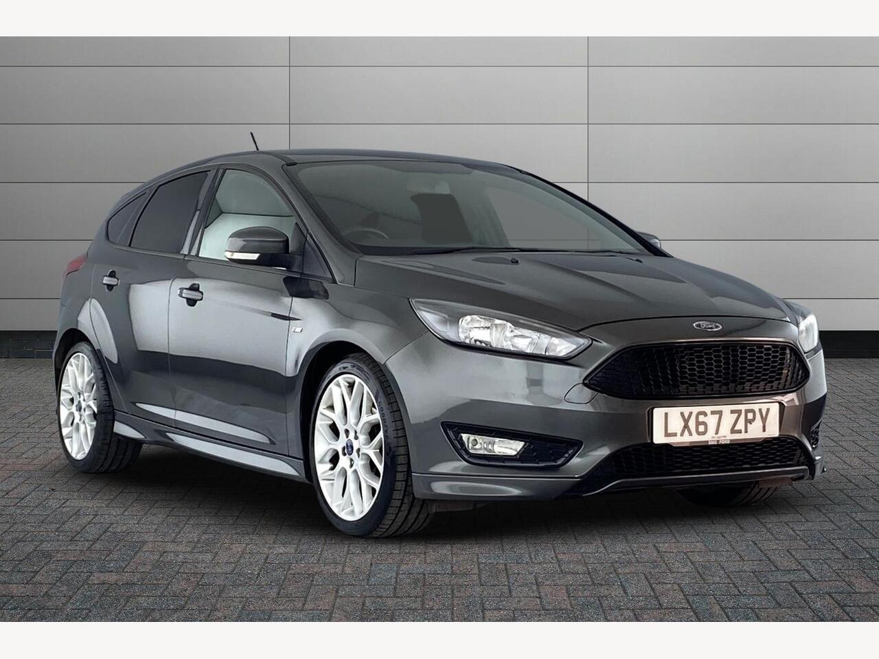 Main listing image - Ford Focus