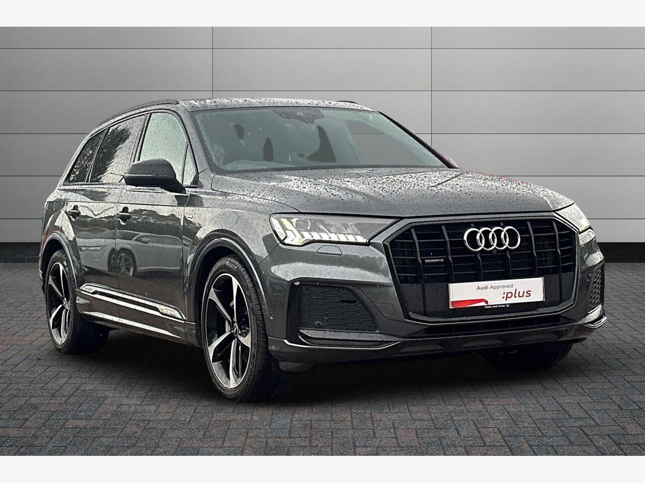 Main listing image - Audi Q7