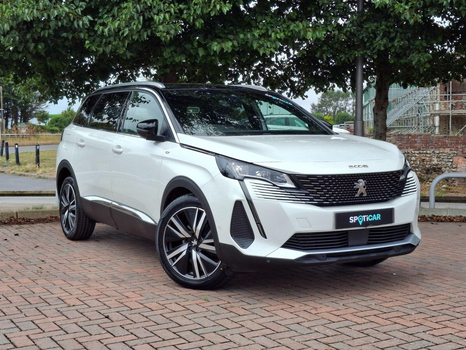 Main listing image - Peugeot 5008