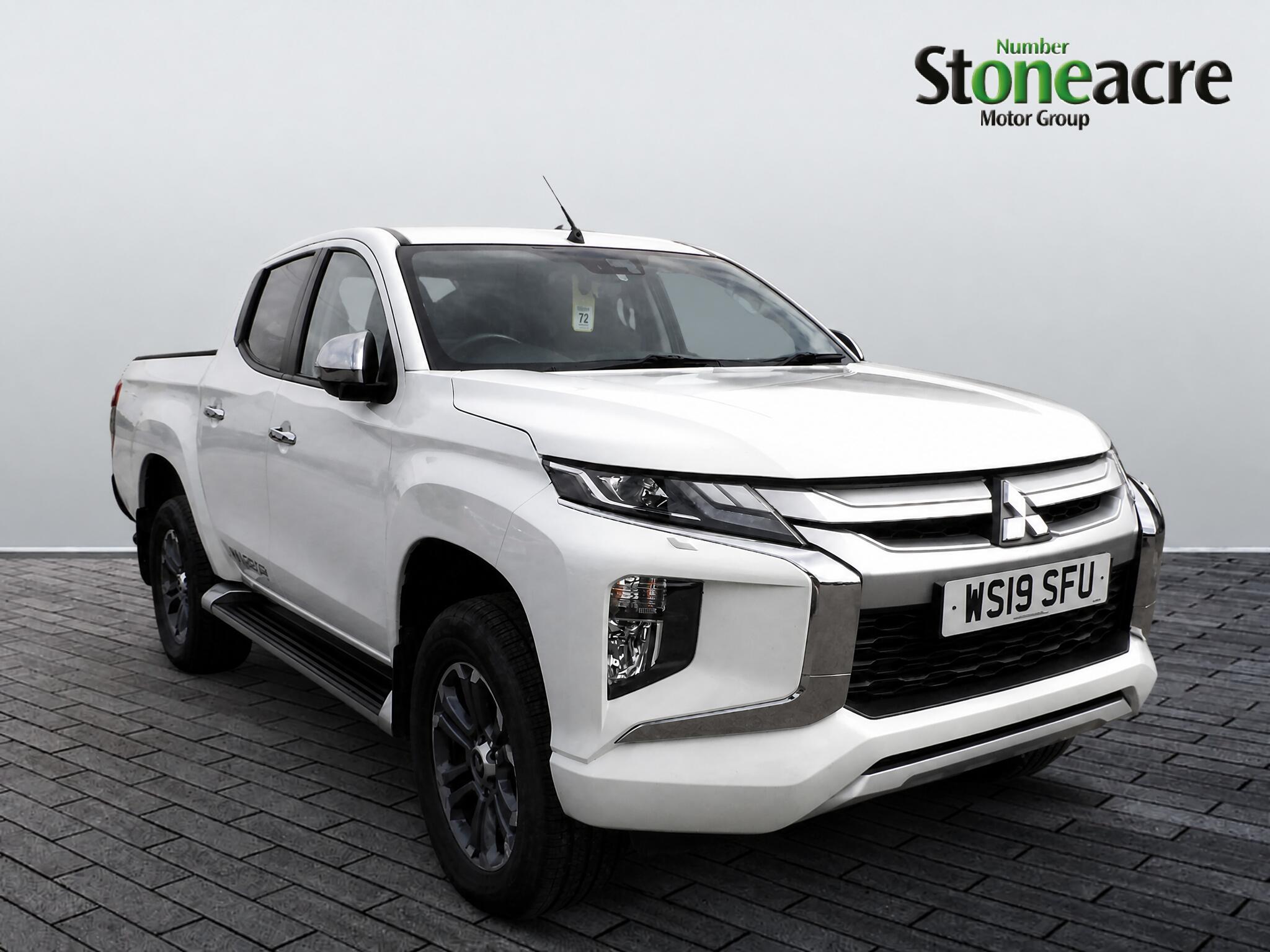 Main listing image - Mitsubishi L200