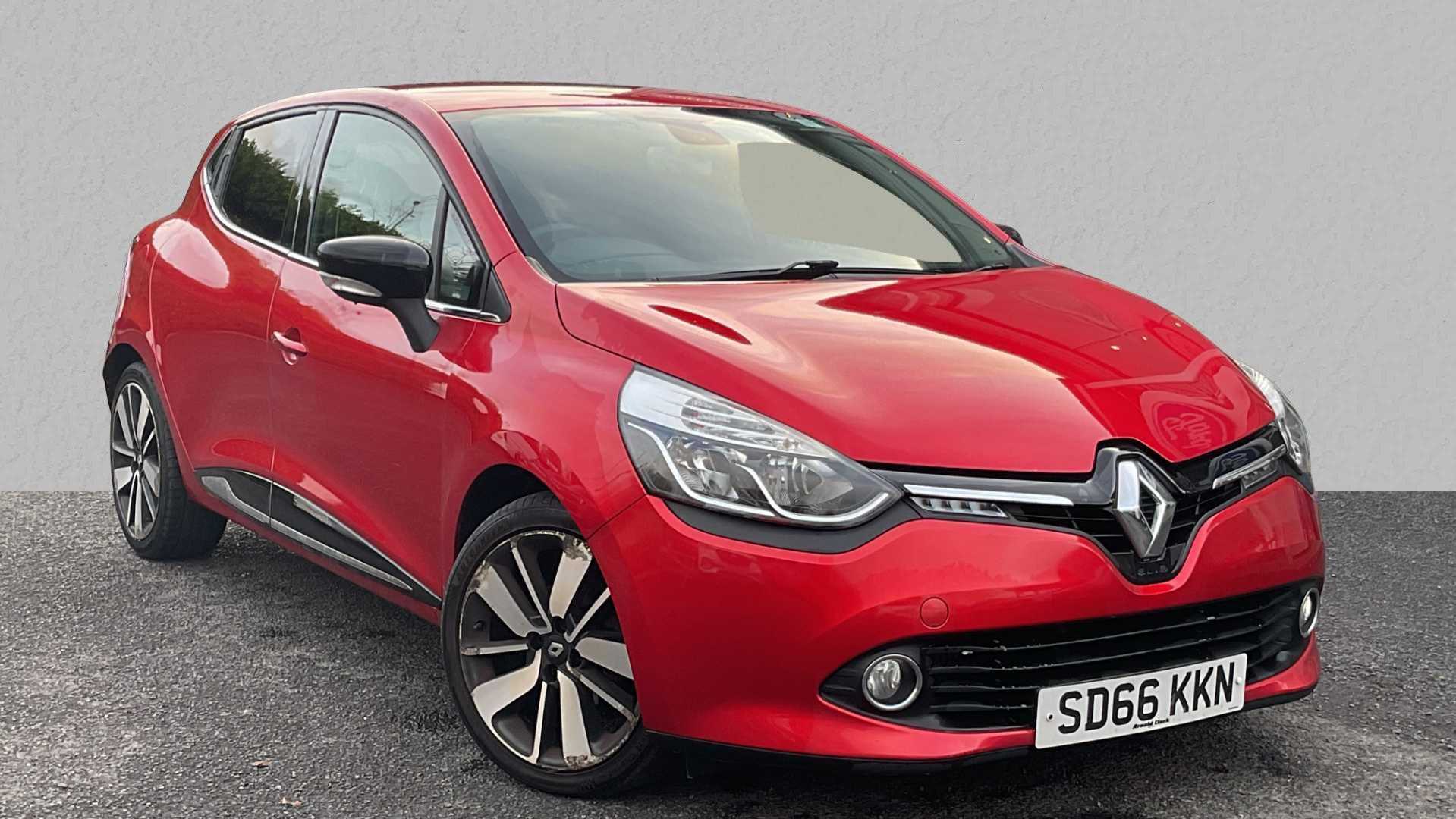 Main listing image - Renault Clio