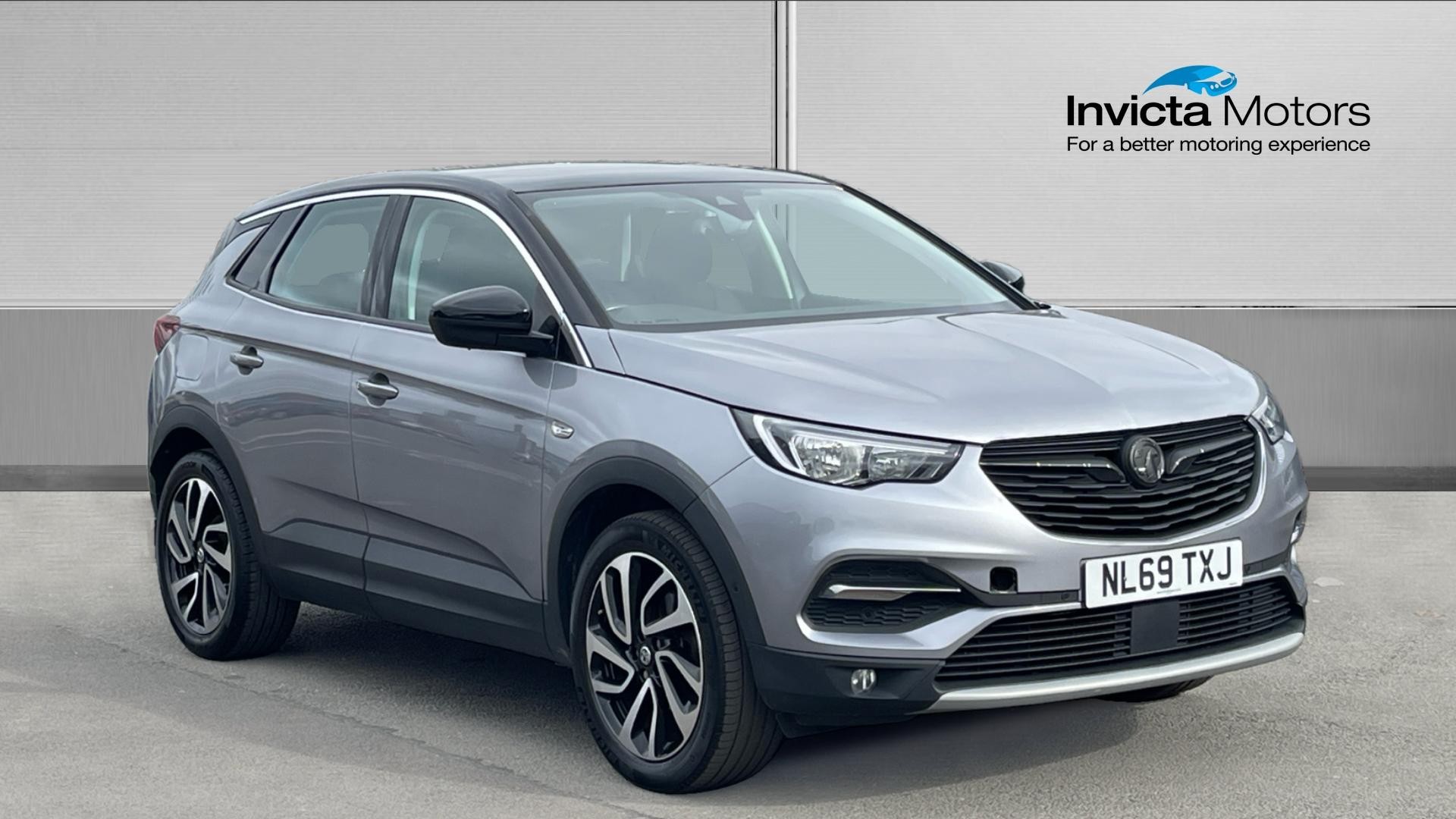 Main listing image - Vauxhall Grandland X