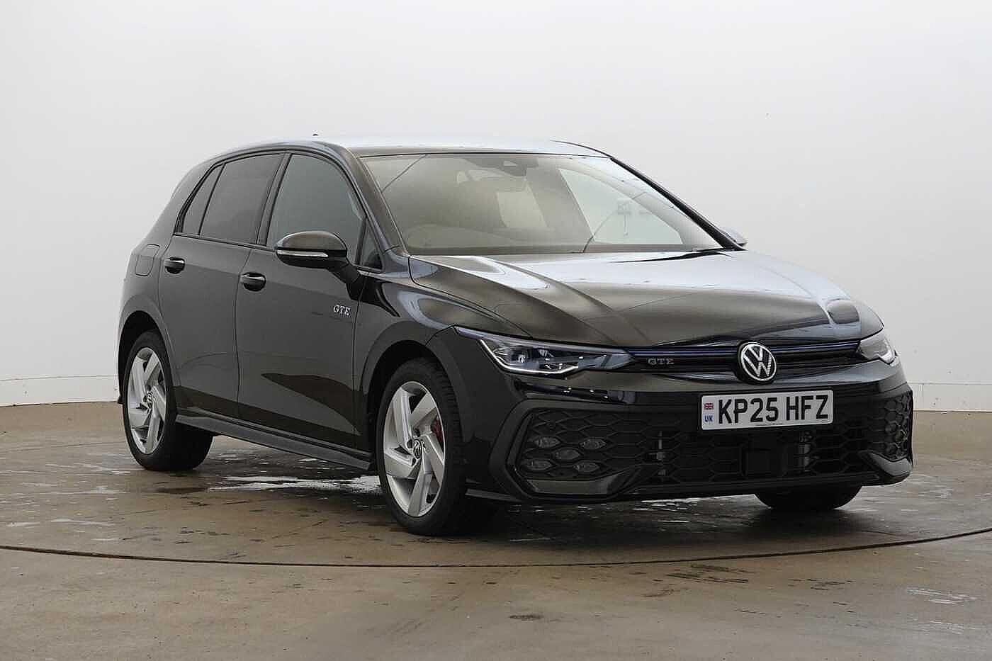 Main listing image - Volkswagen Golf GTE