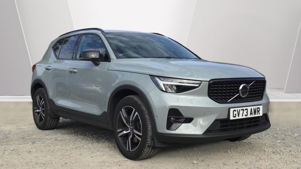 Main listing image - Volvo XC40