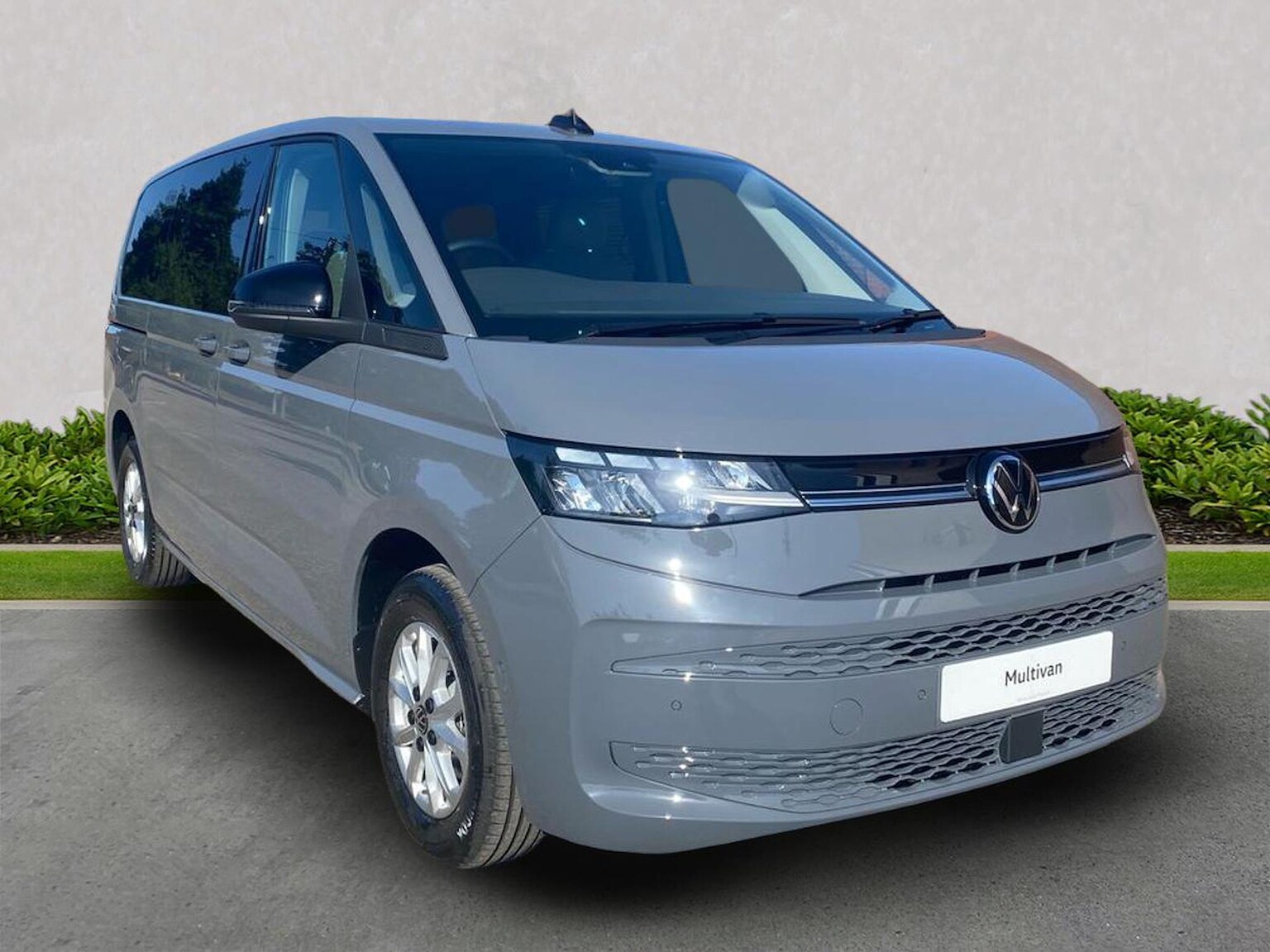 Main listing image - Volkswagen Multivan