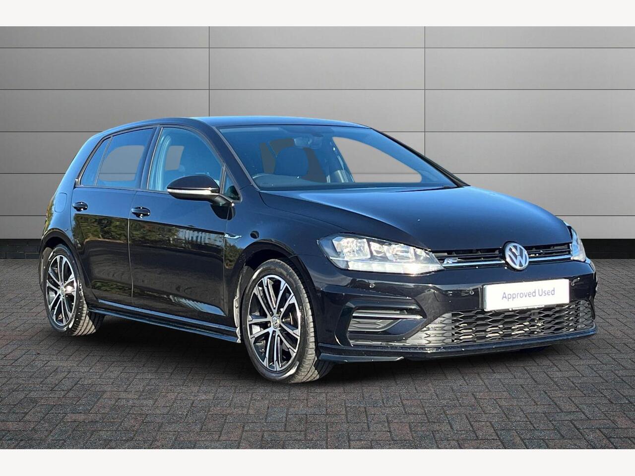 Main listing image - Volkswagen Golf