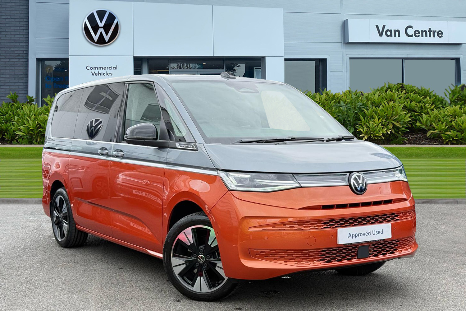 Main listing image - Volkswagen Multivan