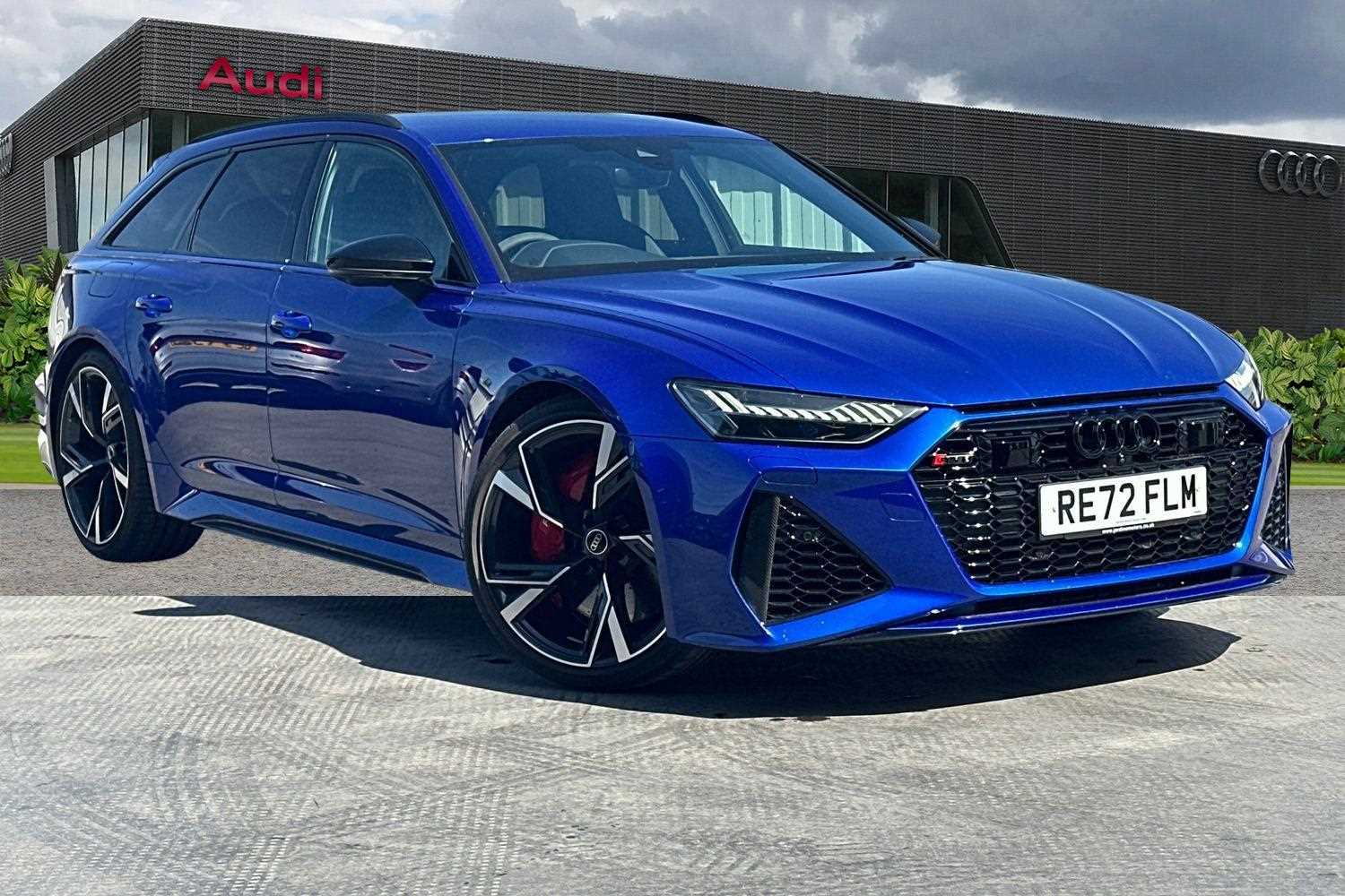 Main listing image - Audi RS6