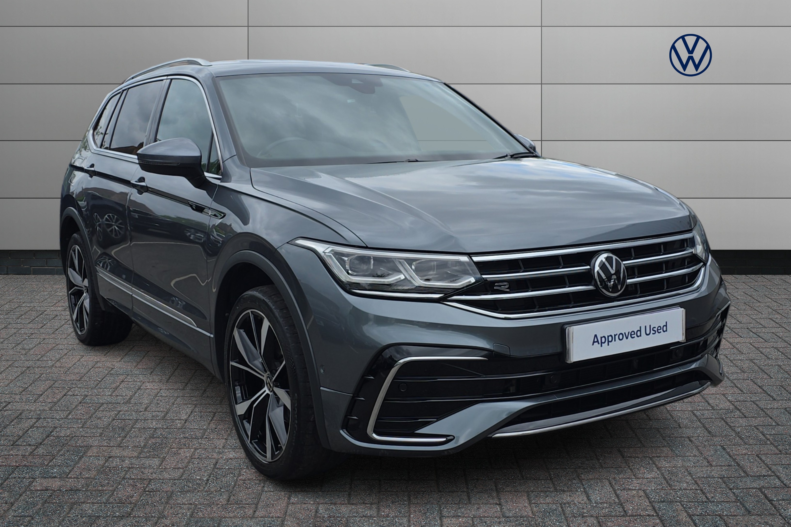 Main listing image - Volkswagen Tiguan Allspace