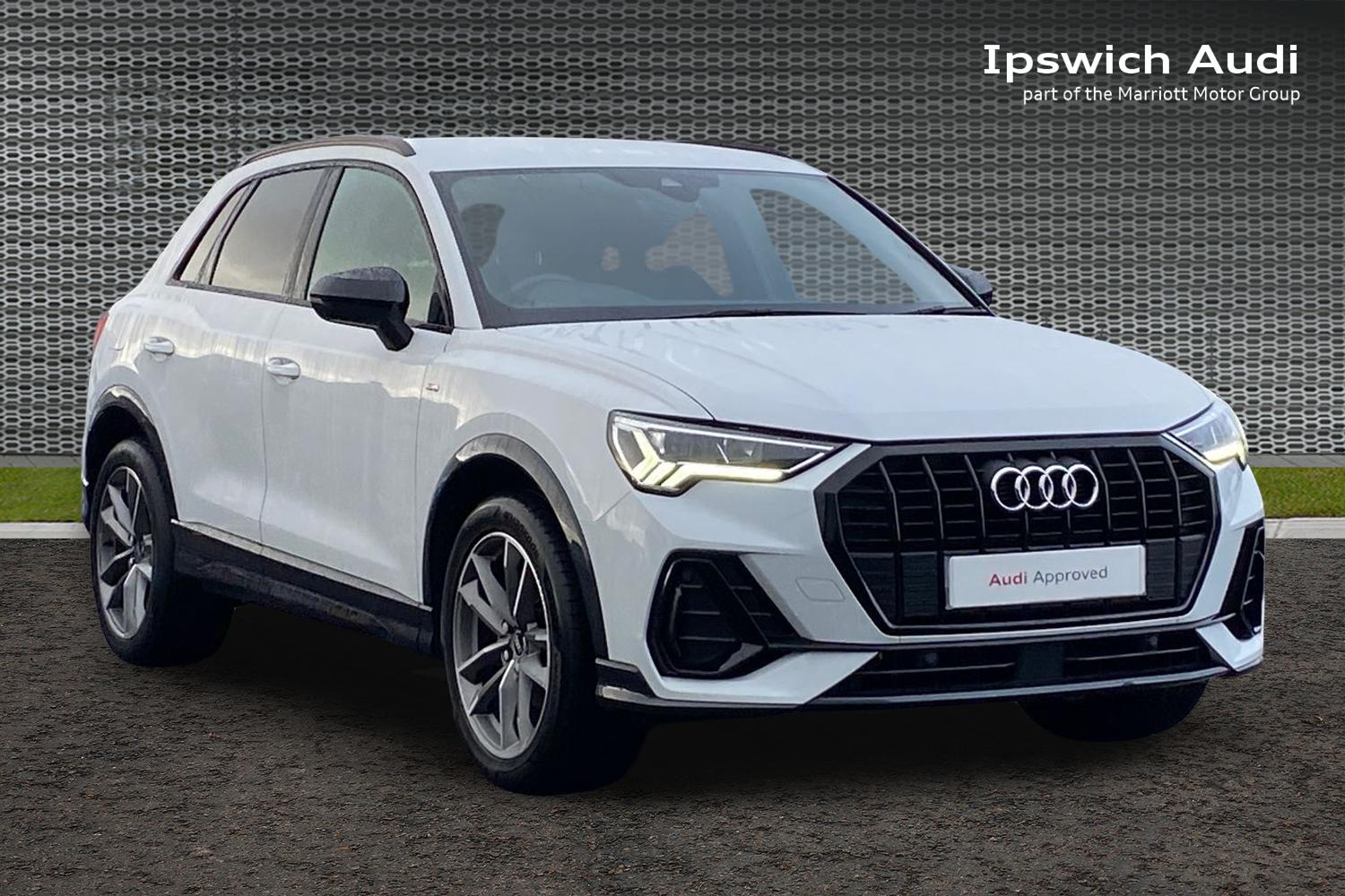 Main listing image - Audi Q3