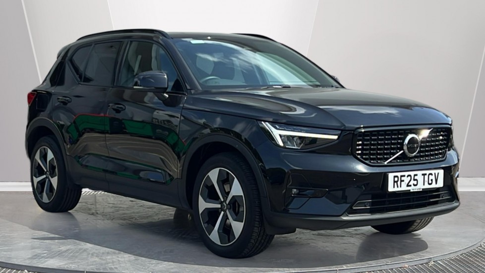 Main listing image - Volvo XC40