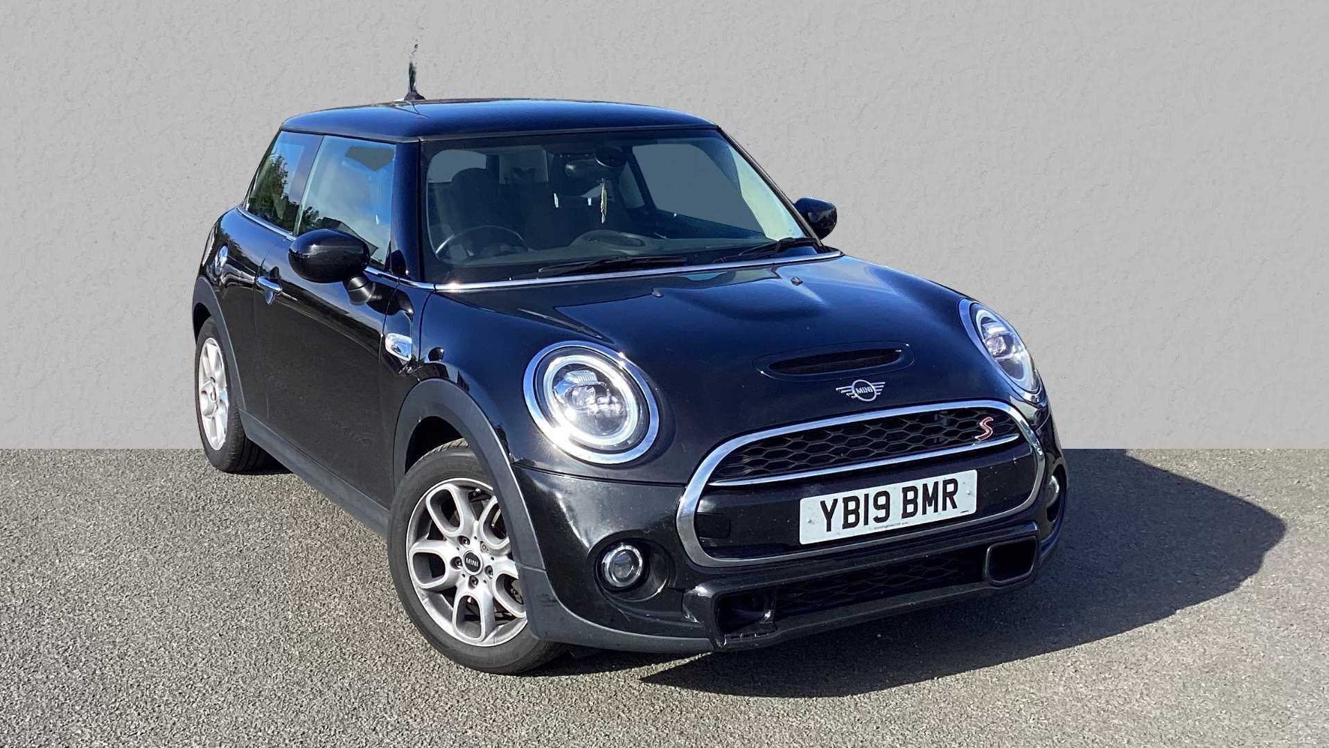 Main listing image - MINI Hatchback