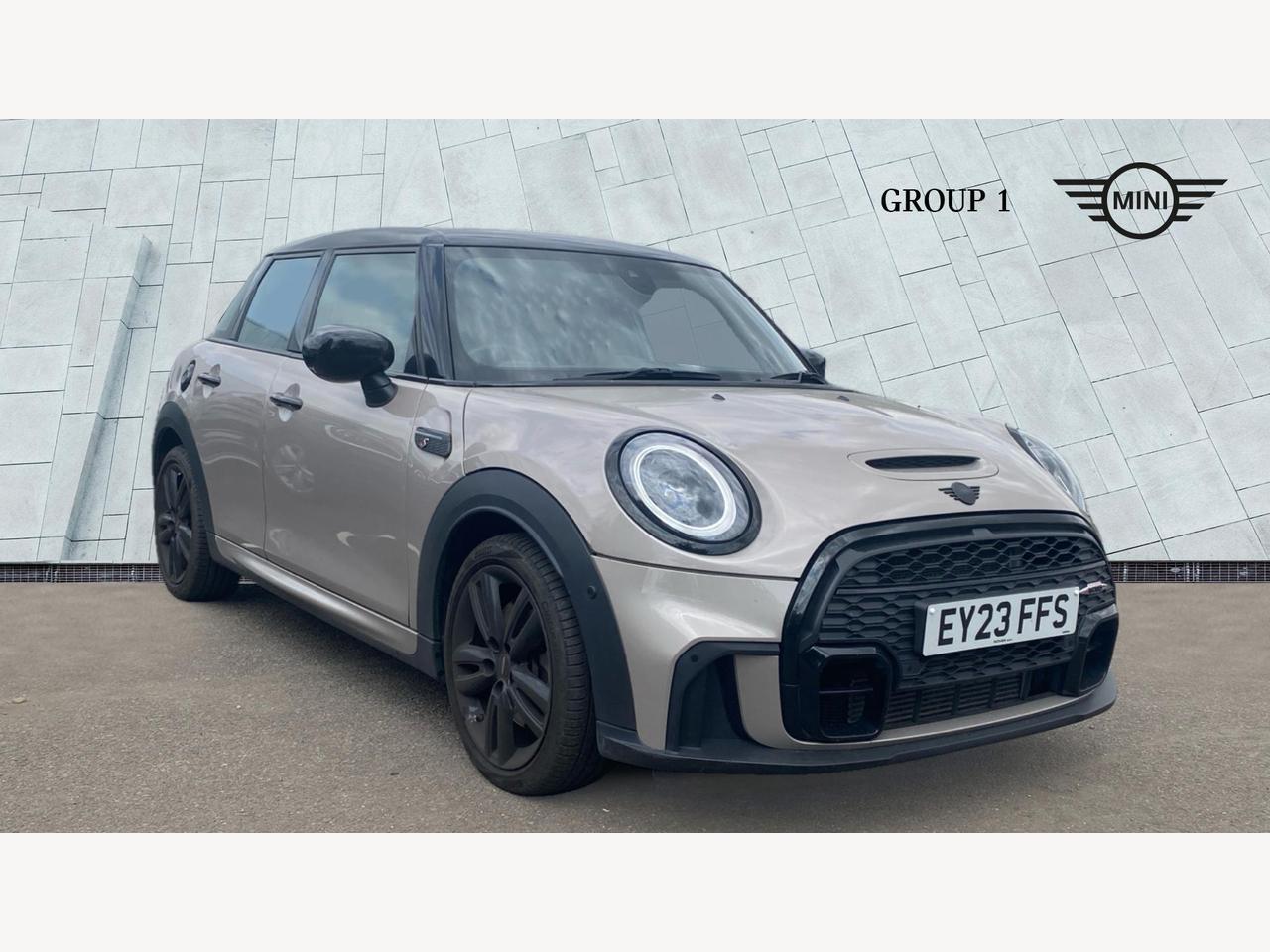 Main listing image - MINI Hatchback 5dr