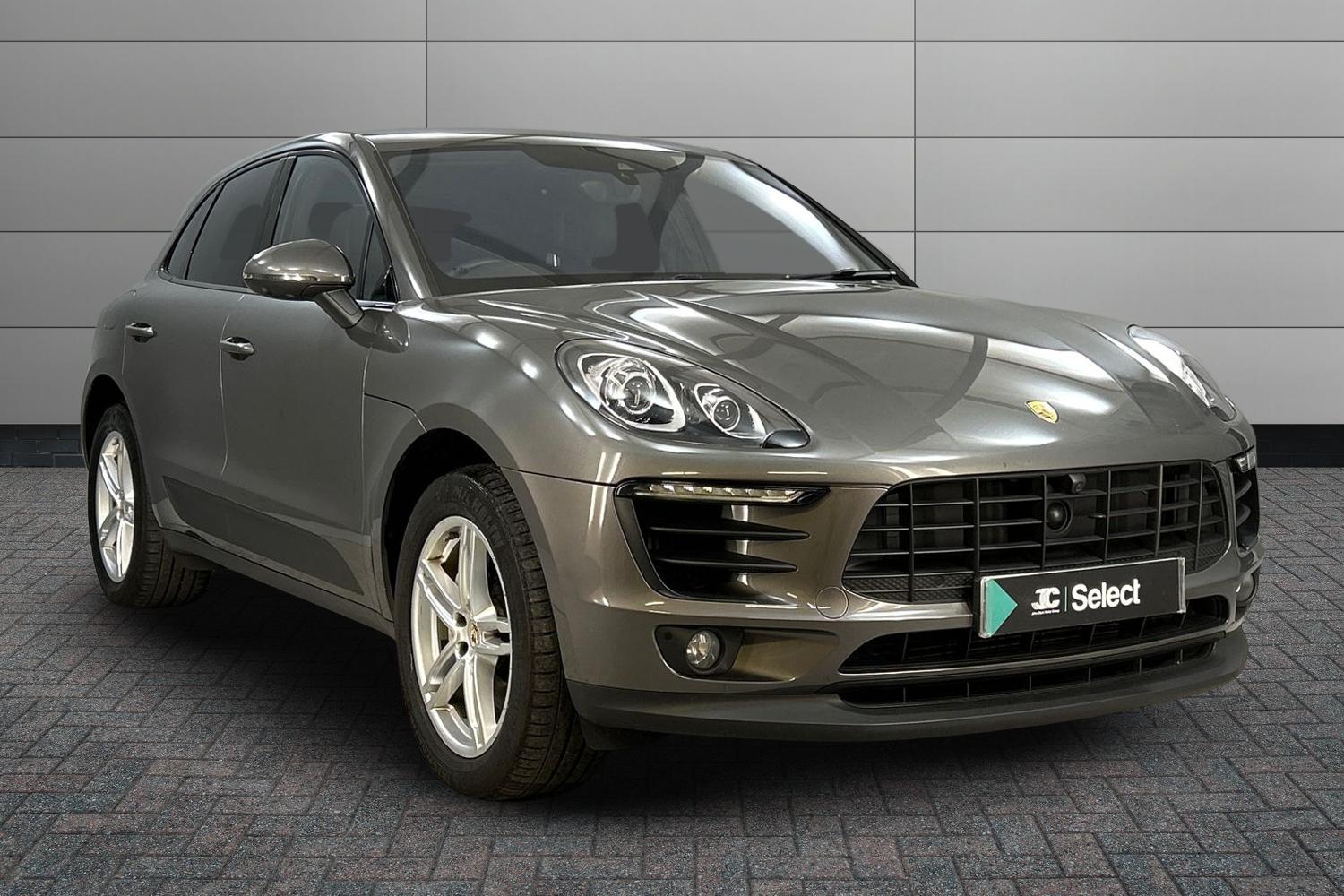 Main listing image - Porsche Macan