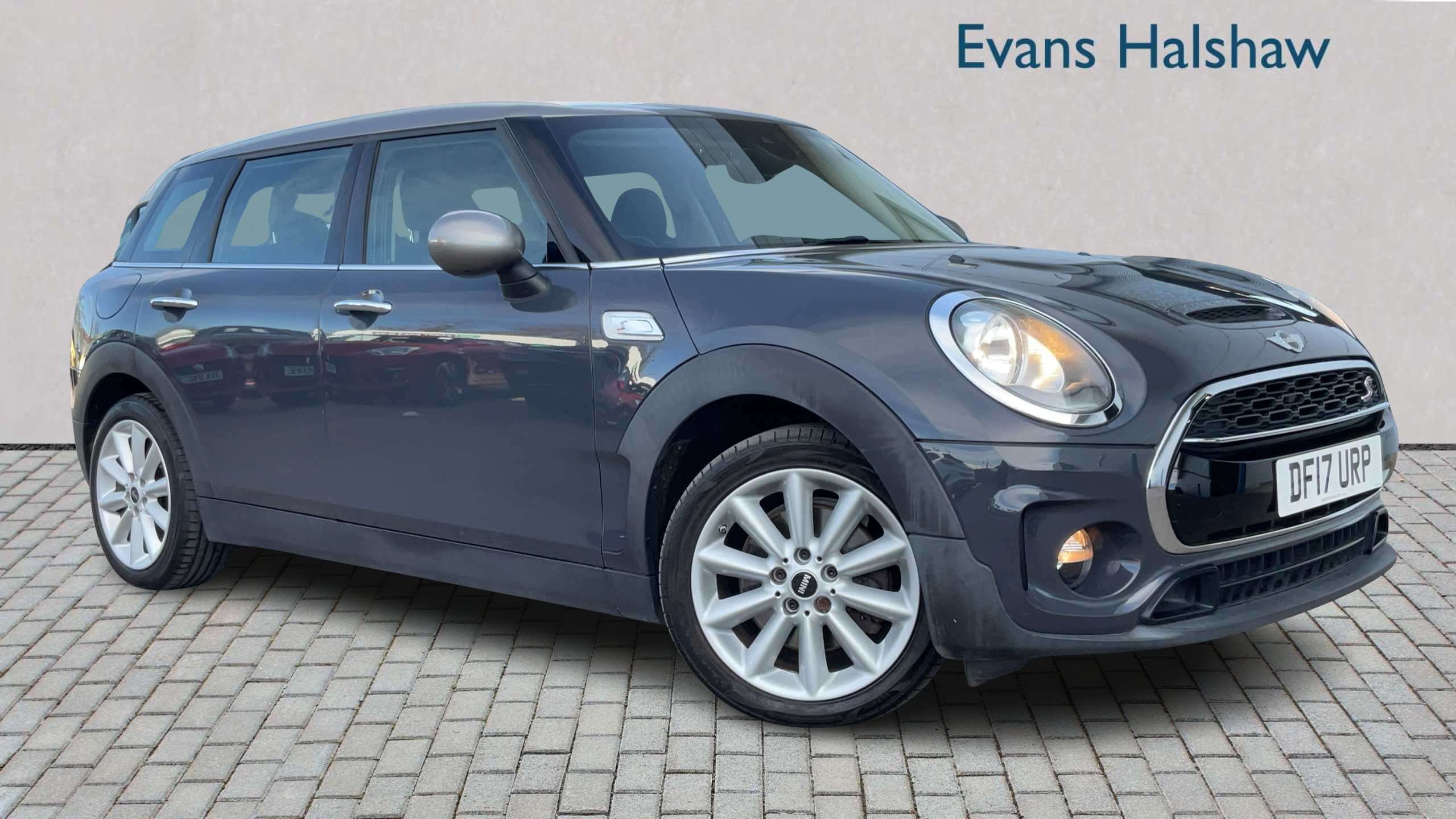 Main listing image - MINI Clubman