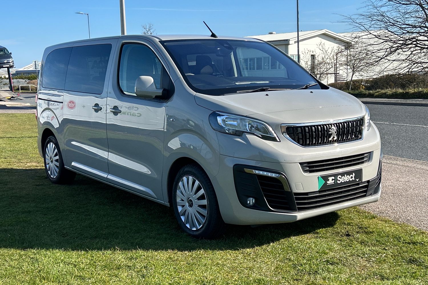 Main listing image - Peugeot Traveller