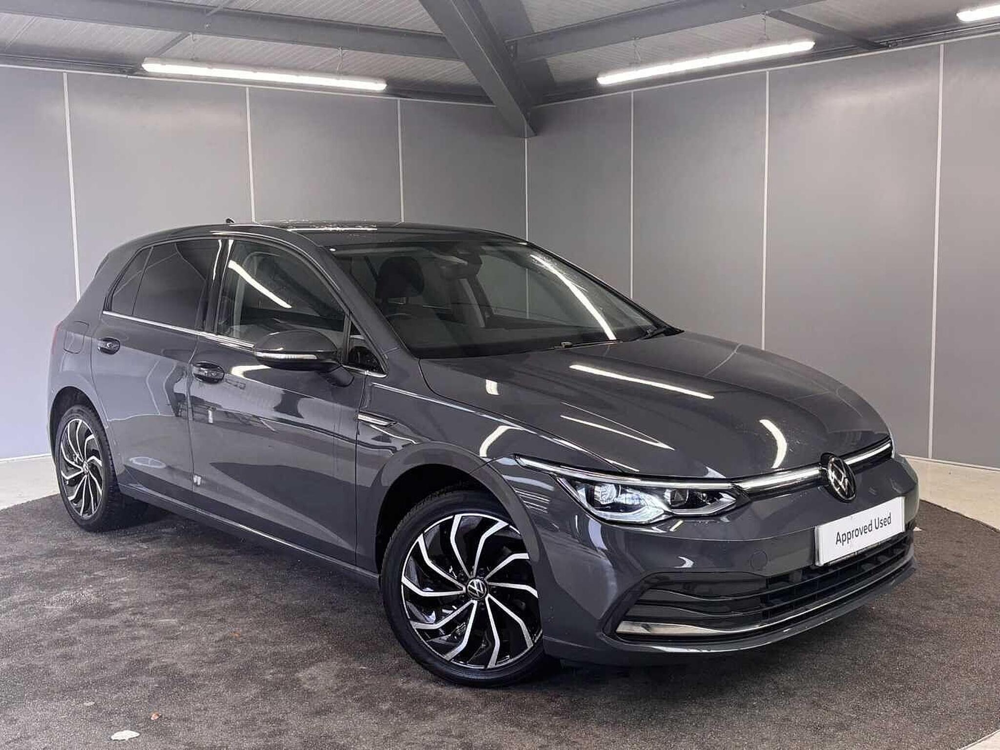 Main listing image - Volkswagen Golf