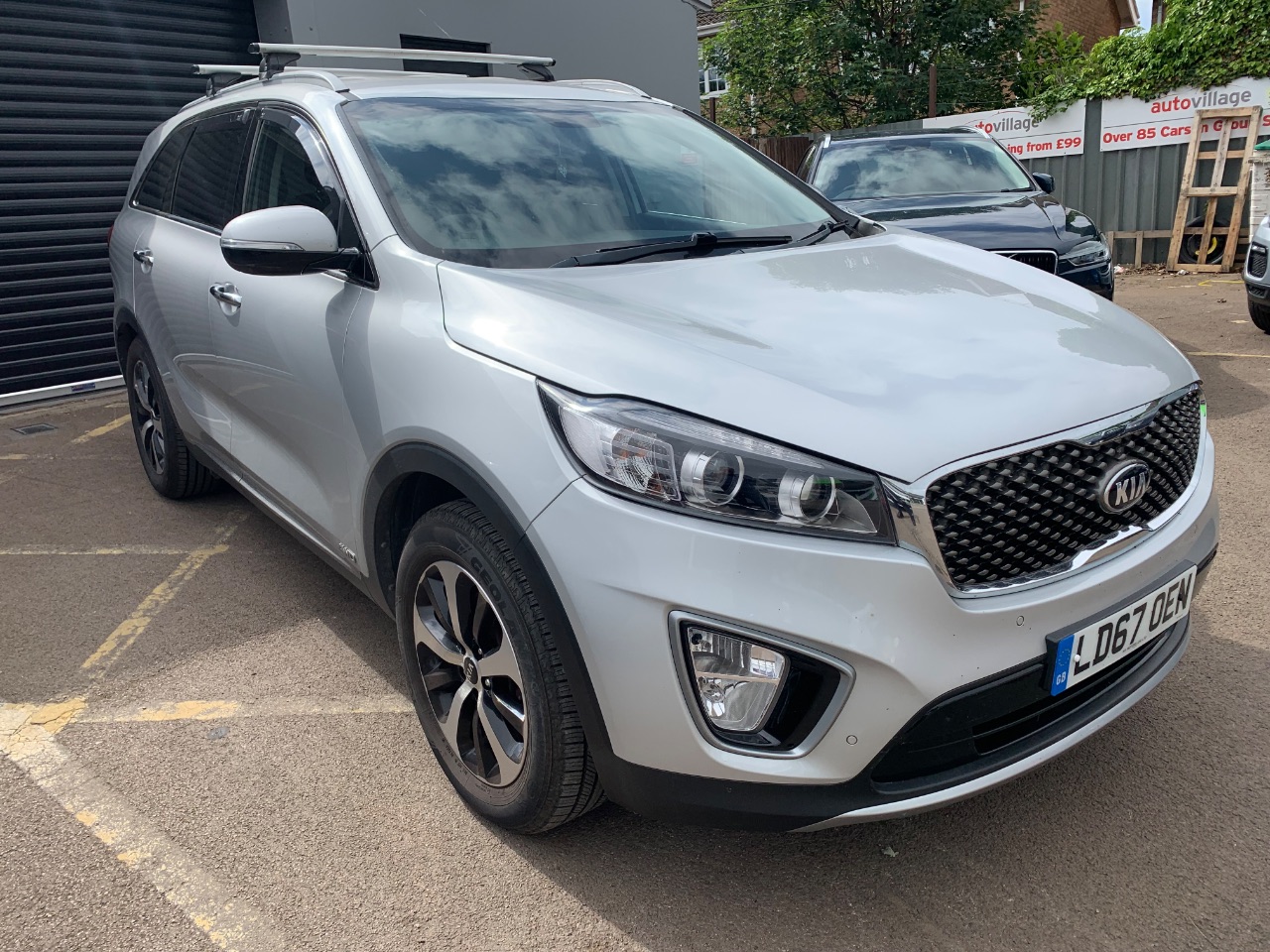 Main listing image - Kia Sorento