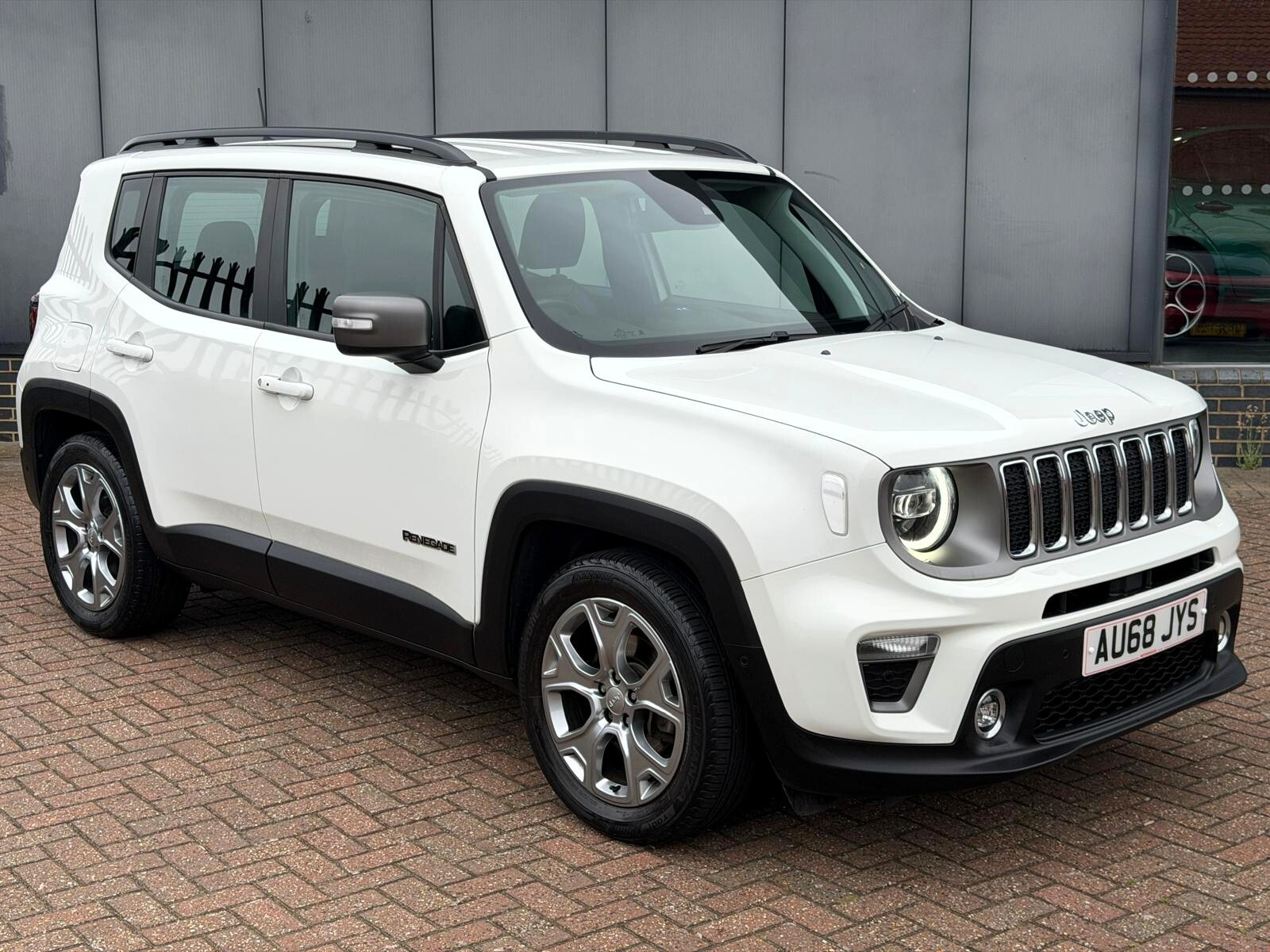 Main listing image - Jeep Renegade