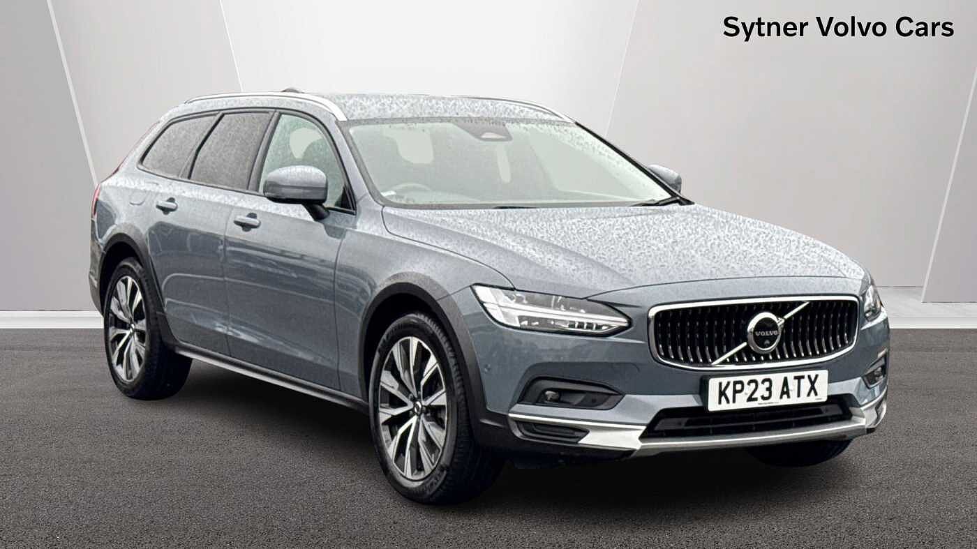 Main listing image - Volvo V90 Cross Country