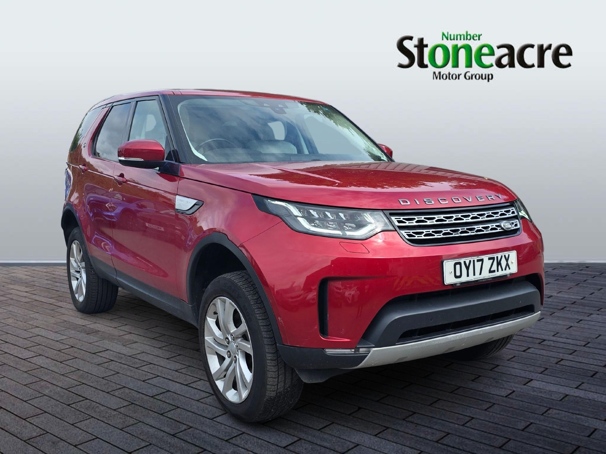 Main listing image - Land Rover Discovery
